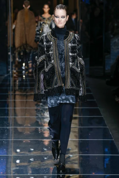 Look 37